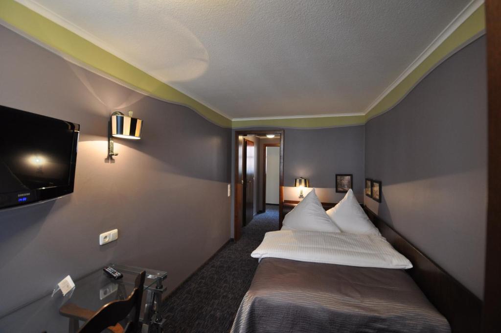 Hotel Schmuckkaestchen Miltenberg Quarto foto