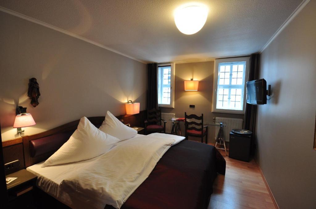 Hotel Schmuckkaestchen Miltenberg Quarto foto